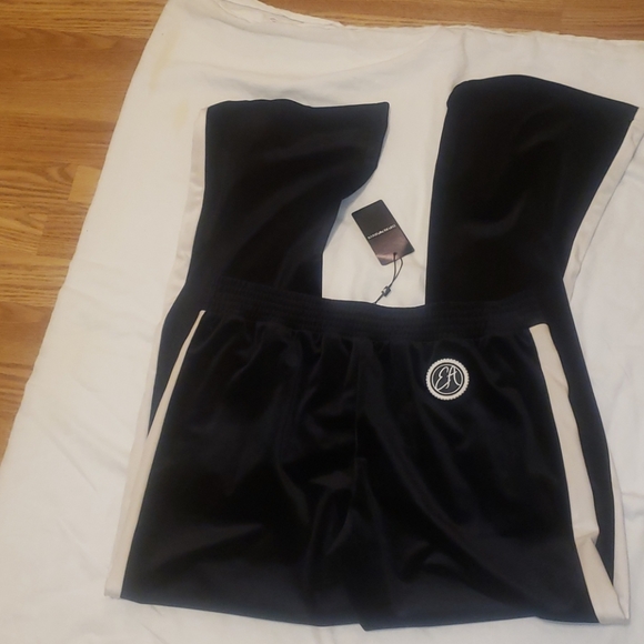 NEW GIORGIO ARMANI WOMENS VELOUR PANTS 14/16..Tall..no longer in stores.CLASSICS - Picture 8 of 10